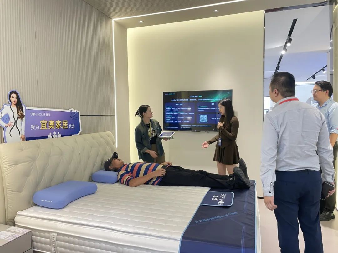 EON HOME |热烈欢迎中国家装教父余静赣莅临宜奥参观交流(图4)
